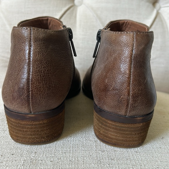 Lucky brand distressed brown leather short boots size 8 1/2 - Picture 2 of 10